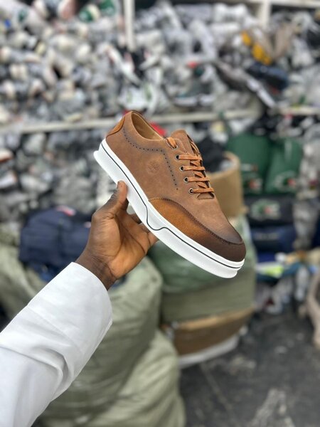 Chaussures en cuir élégantes