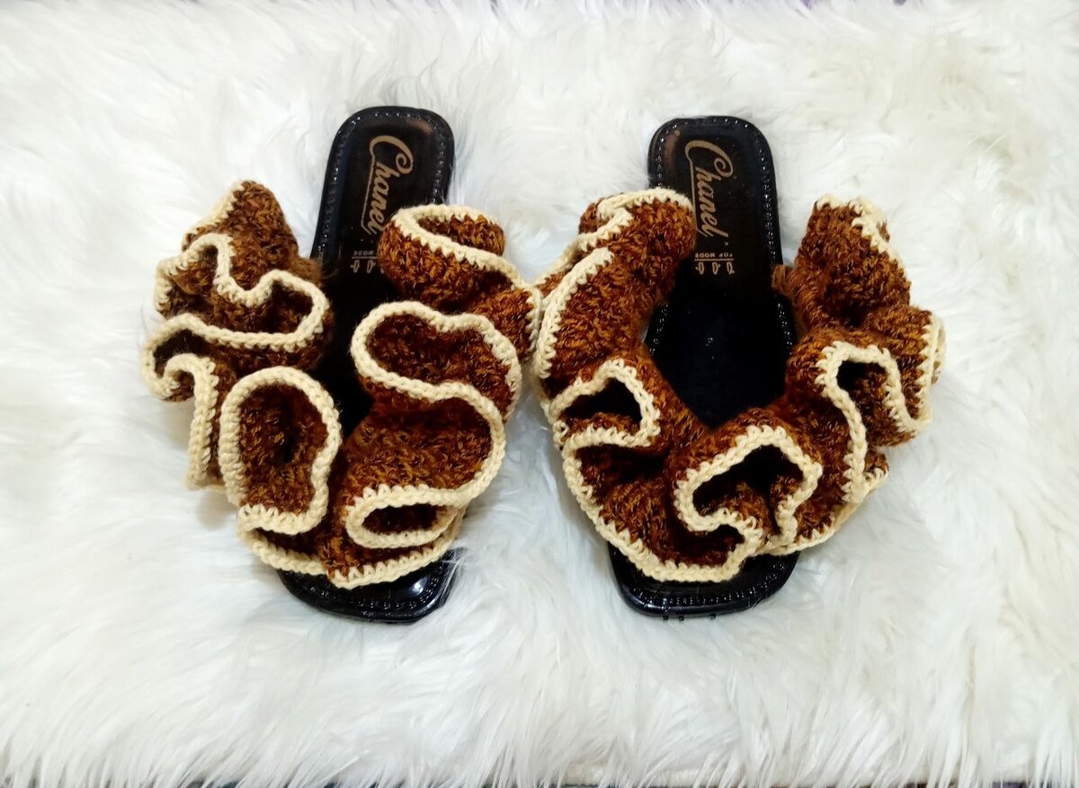 Sandales crochet a volants