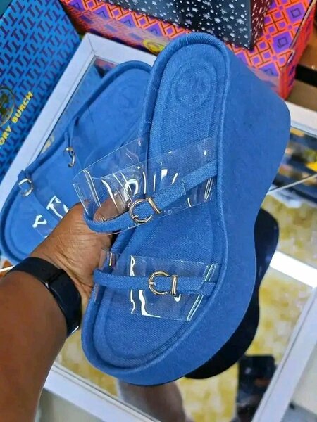 Sandales compensées bleues