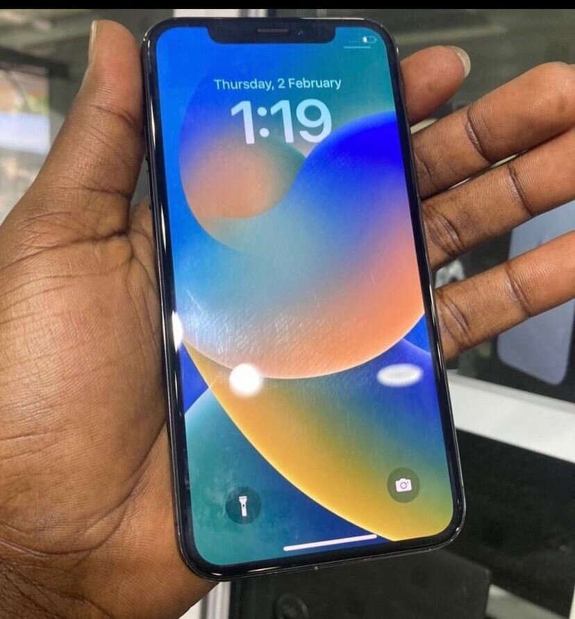 iPhone X