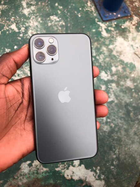 iPhone 11 Pro Gris 64Go