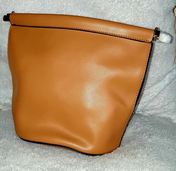 Sac bandoulière chic en cuir