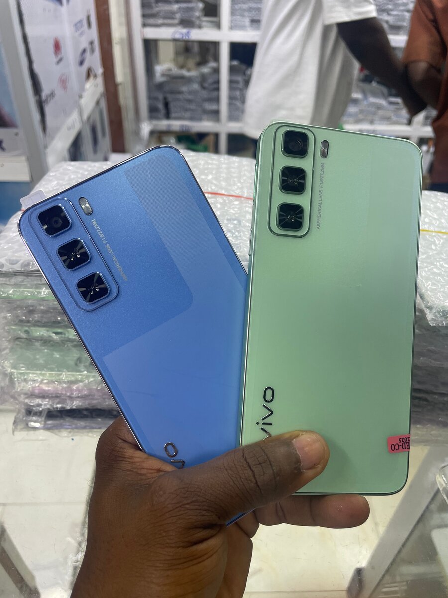 Smartphone Vivo triple caméra