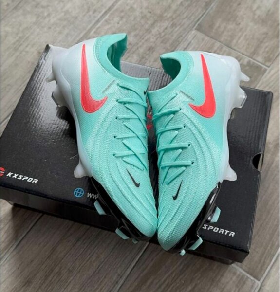 Chaussures de Foot Nike Homme