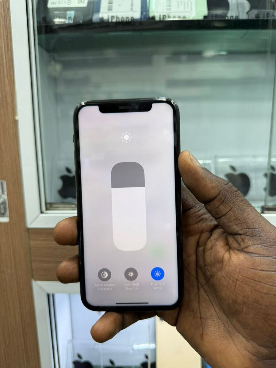 11pro 64g propre batterie chan