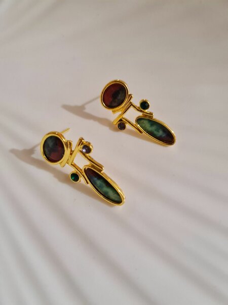 Unique shape vintage earrings