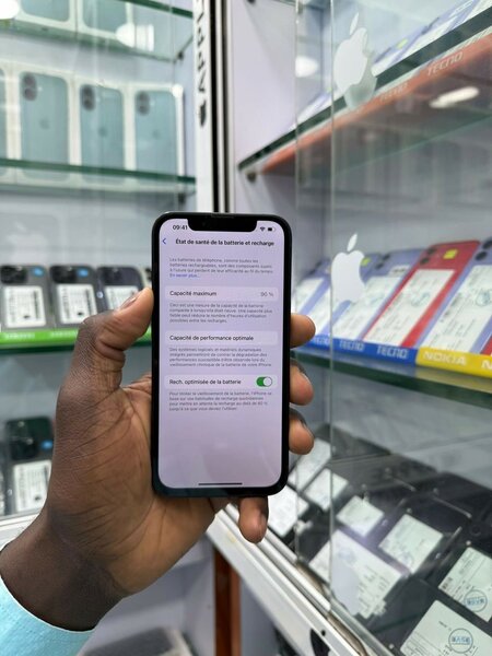 iPhone 128 Go Noir