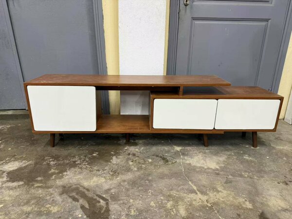 Meuble TV en bois moderne