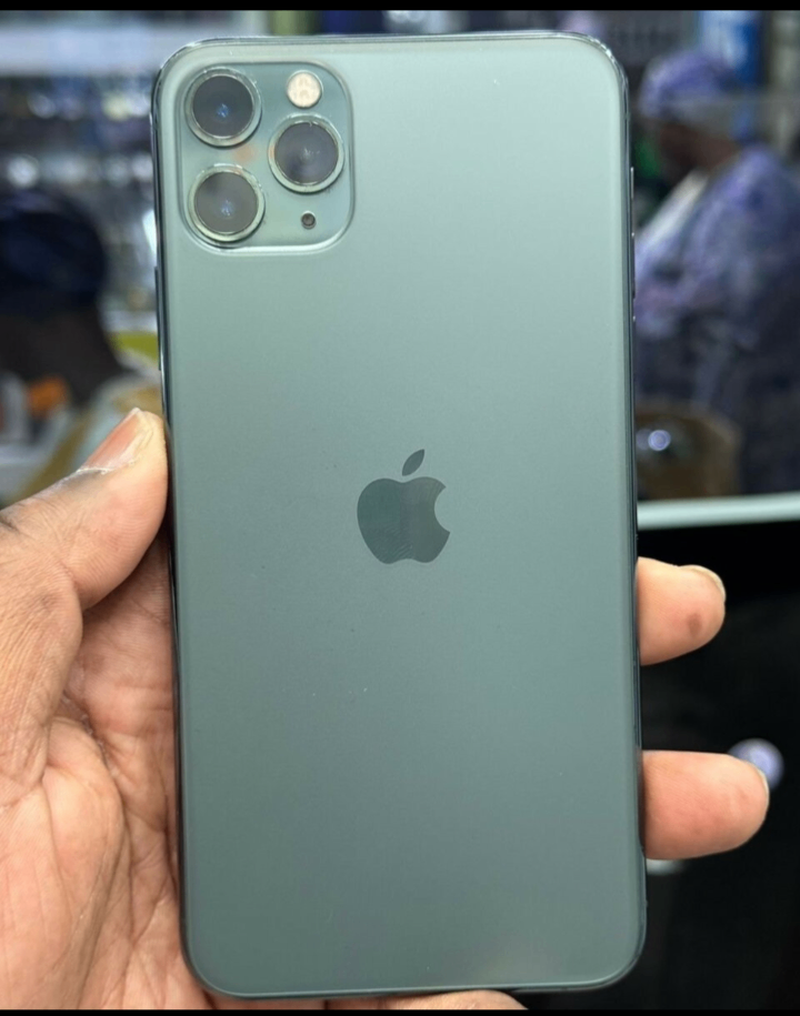 iPhone 11 Pro Max 64GB Vert