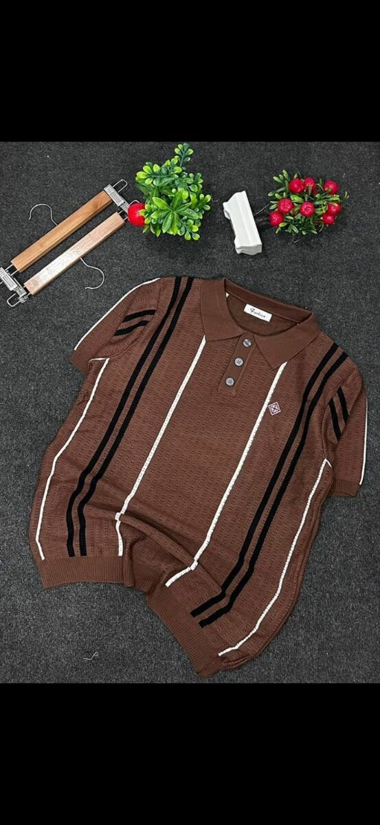 Polo à rayures élégantes