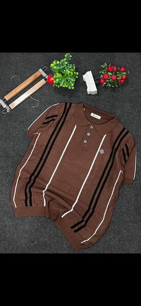 Polo à rayures élégantes