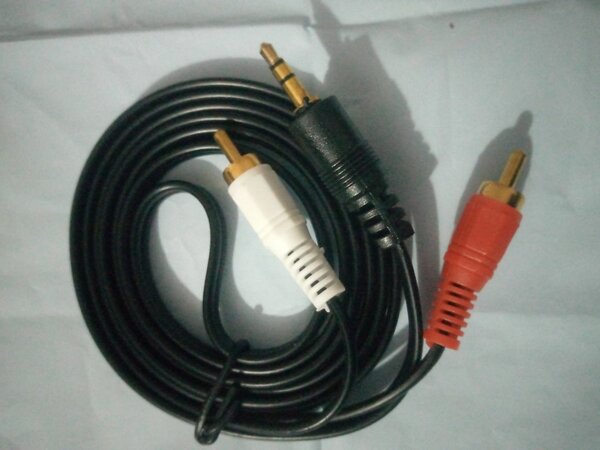 Câble audio -video 1,5 m