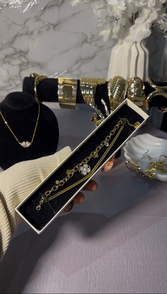 Bracelet doré élégant femme