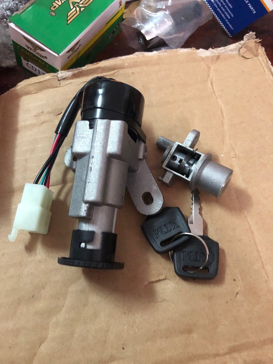 Serrure de Contact Voiture avec Clés