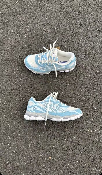 Baskets Asics légères