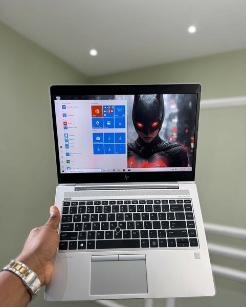 *HP ELITEBOOK 745 G6*