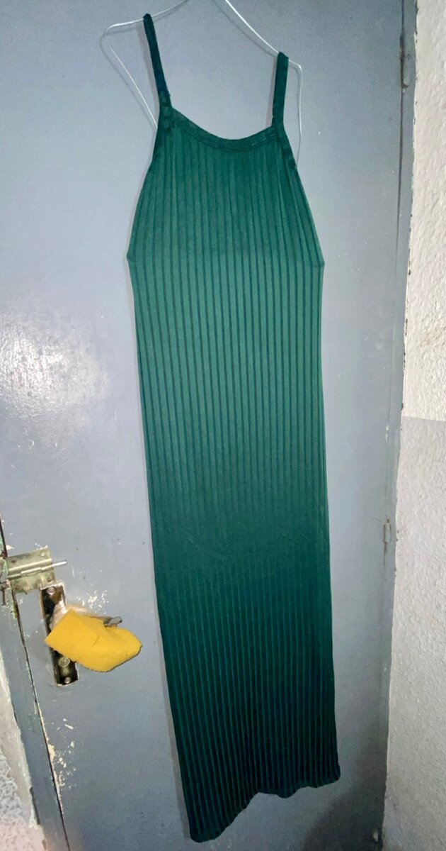 Robe longue côtelée verte