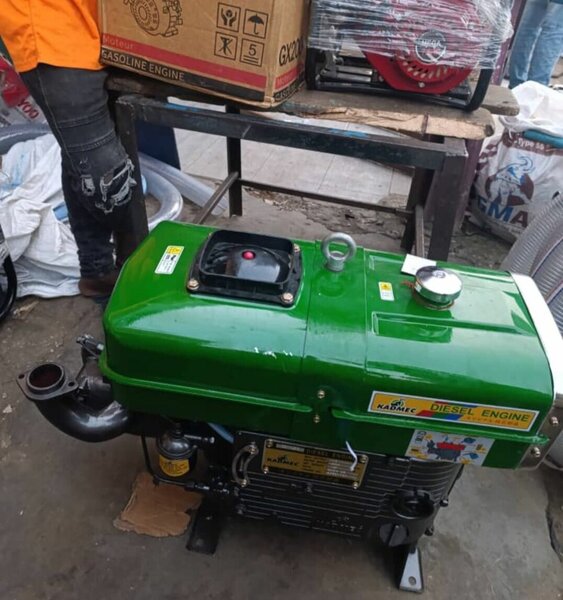 Moteur De Gatagata  Diesel En gasoil De bonne qualité