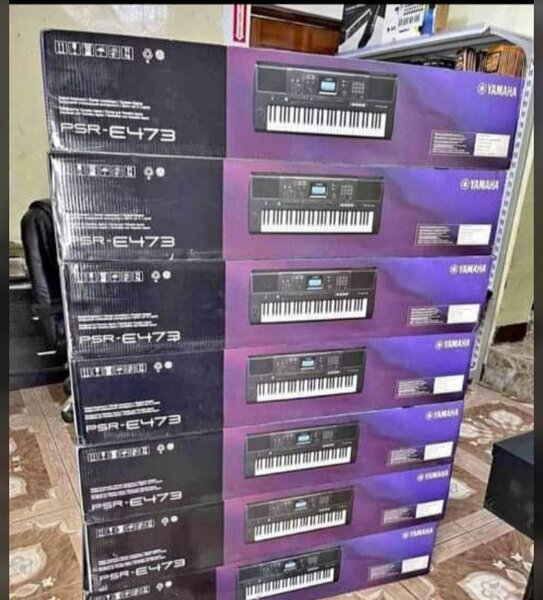 Yamaha PSR-E473 Keyboard