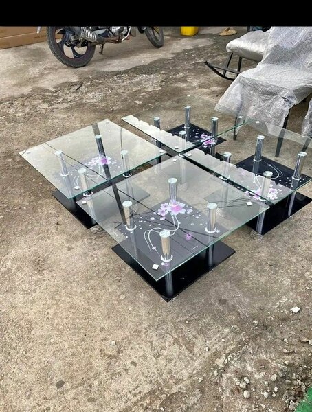 Table basse en verre moderne