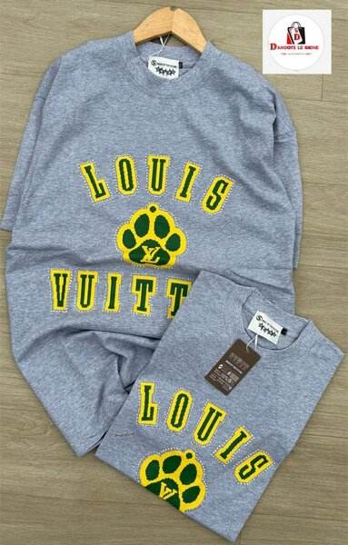 Tee-shirts imprimés modernes