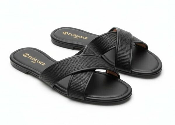 Sandales noires croisées
