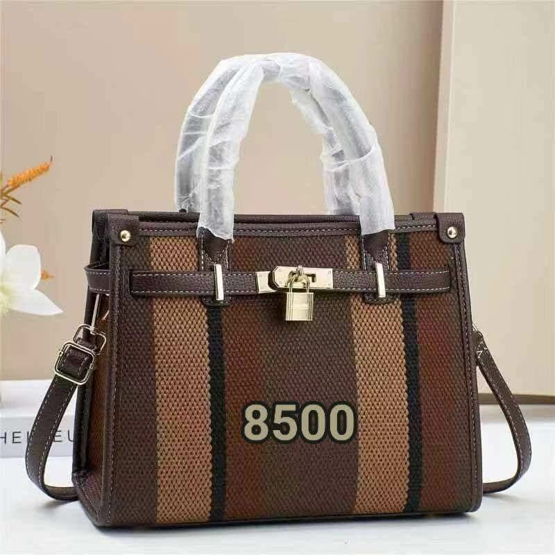 Sac à main raffiné en cuir