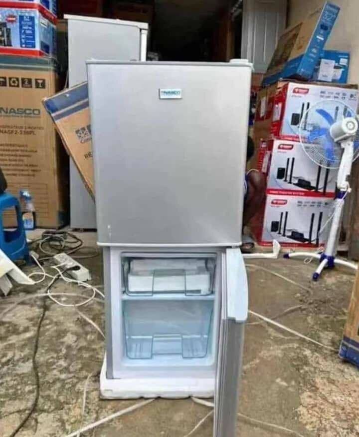 Réfrigérateur compact Nasco