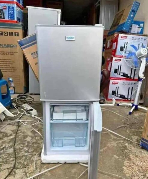 Réfrigérateur compact Nasco