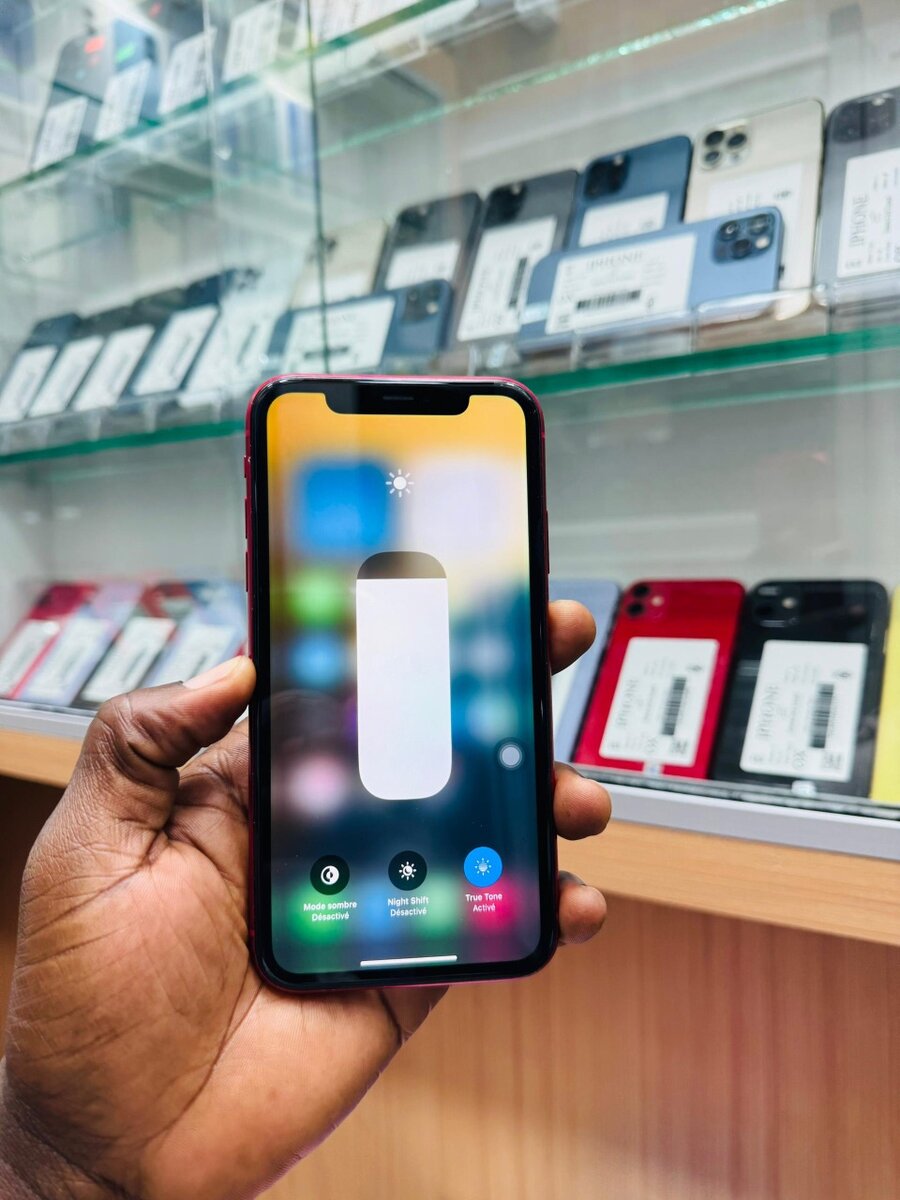 iPhone 11 simple 64Go tout pas