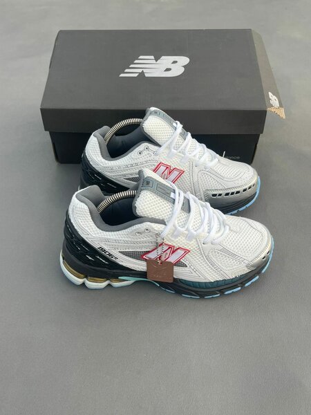 Baskets New Balance 9060