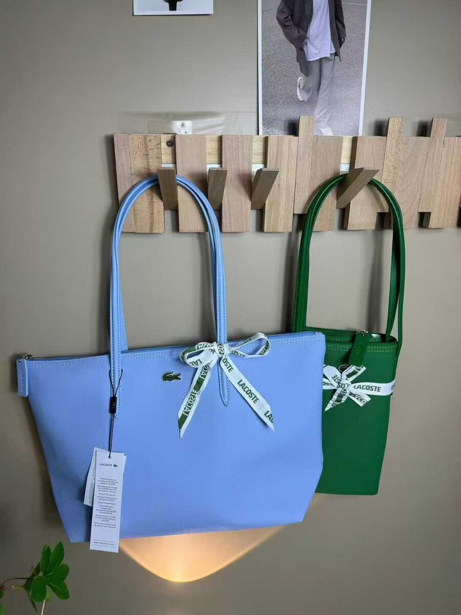 Sacs cabas élégants Lacoste