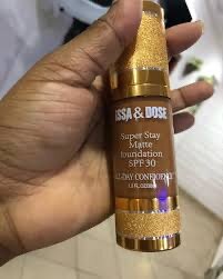 Fond de teint Issa & dose