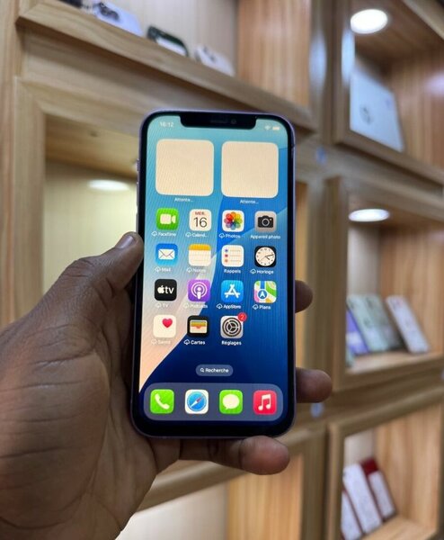 Iphone 12 violet 128Go