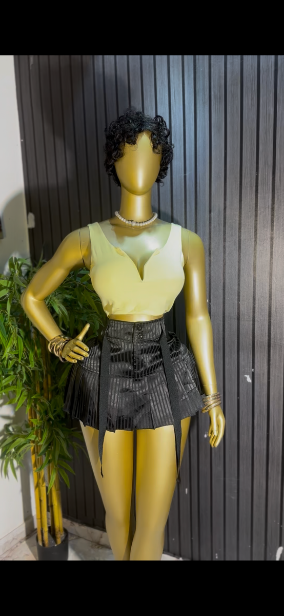 Robe élégante moulante noire