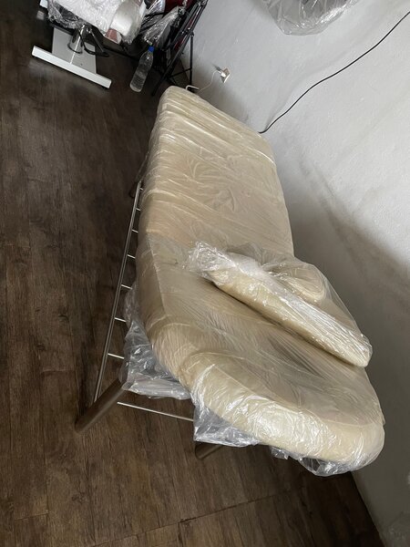 Lit de massage pliable