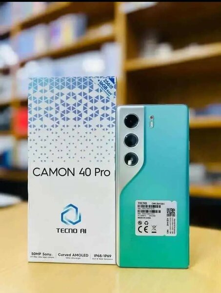 Smartphone Tecno Camon 40 Pro