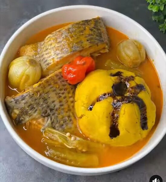 Soupe épicée de poisson et igname
