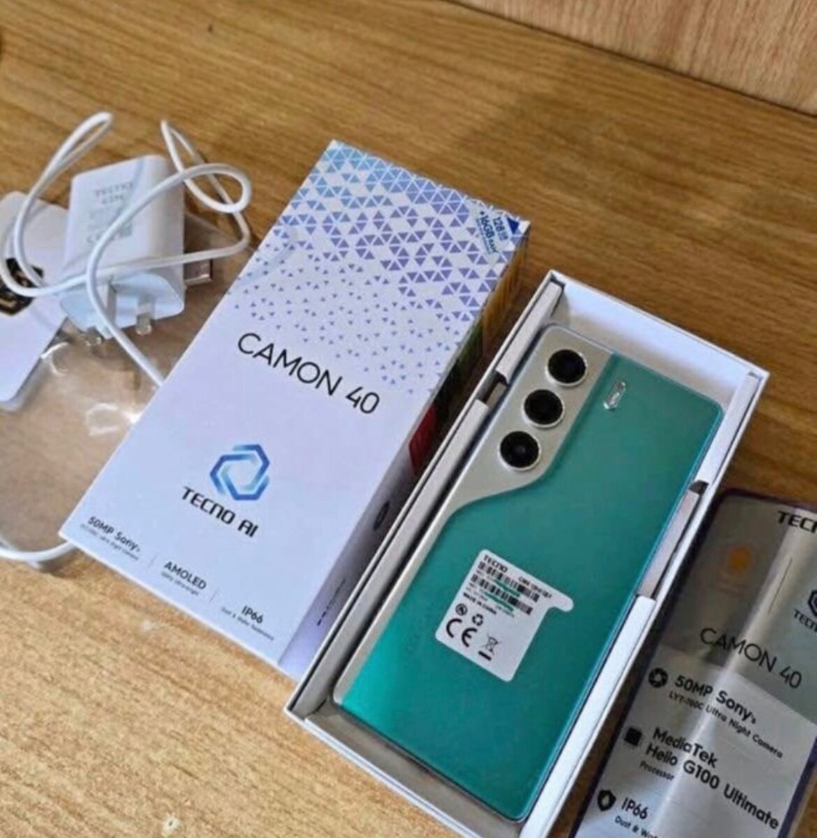 Smartphone Tecno Camon 40