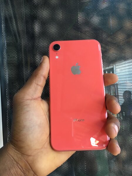 iPhone XR