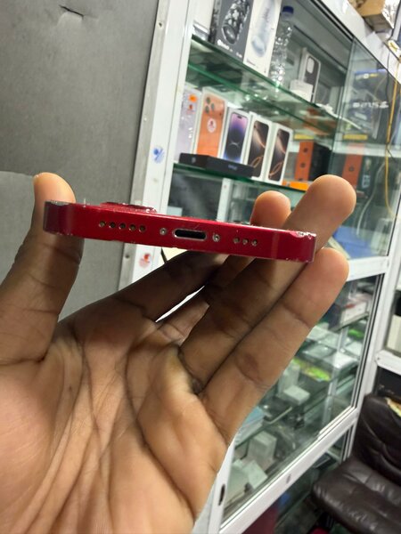 Smartphone rouge élégant