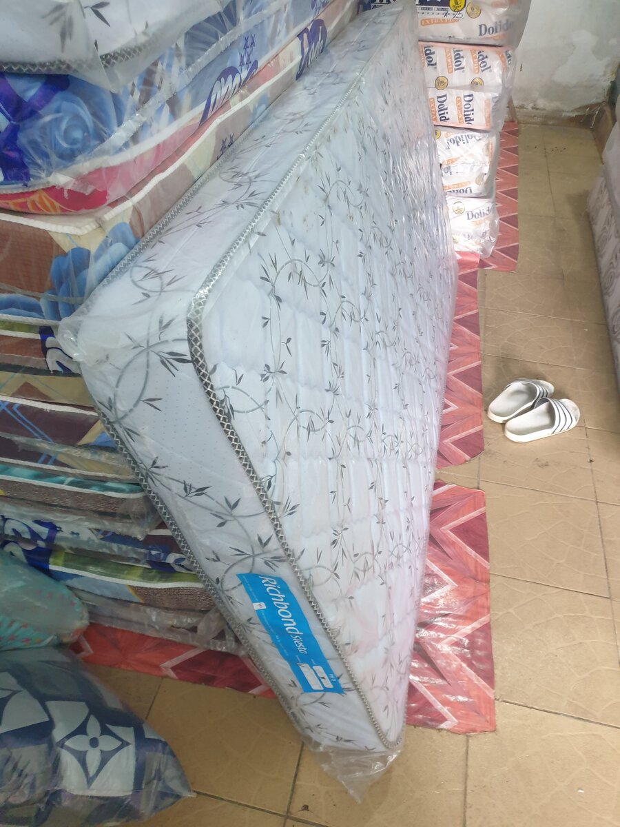 Matelas Confortable Grand Format