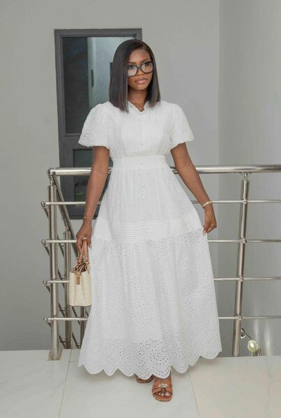 Robe longue en dentelle élégante