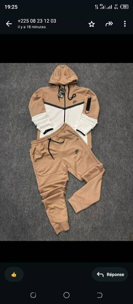 Ensemble de survêtement beige