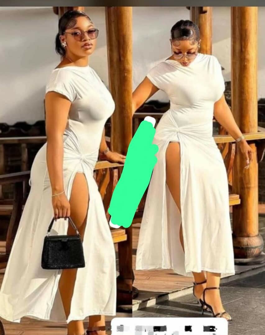 Robe blanche fendue élégante