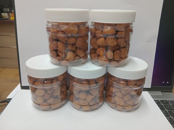 Snacks croustillants en pot