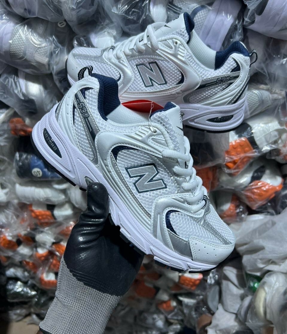 Chaussures unisexes tendance