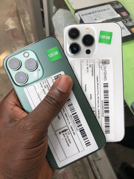 Smartphone 128GB avec triple caméra