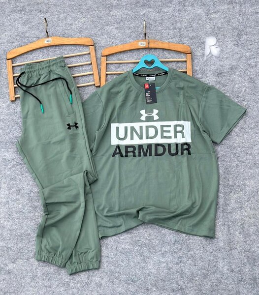 Ensemble sport Under Armdur