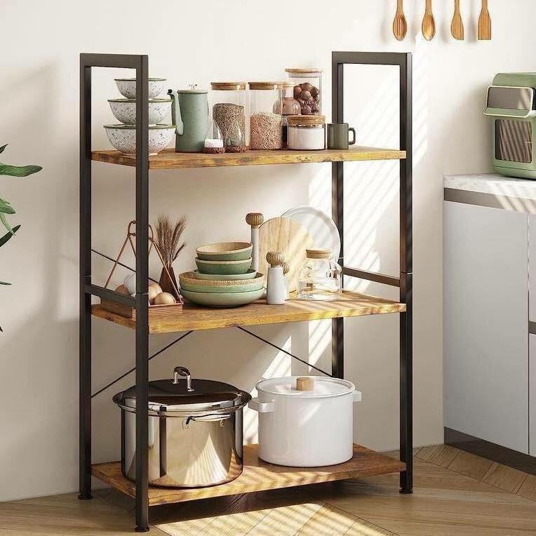 Egouttoir à vaisselle à 3 niveaux en acier inoxydable.